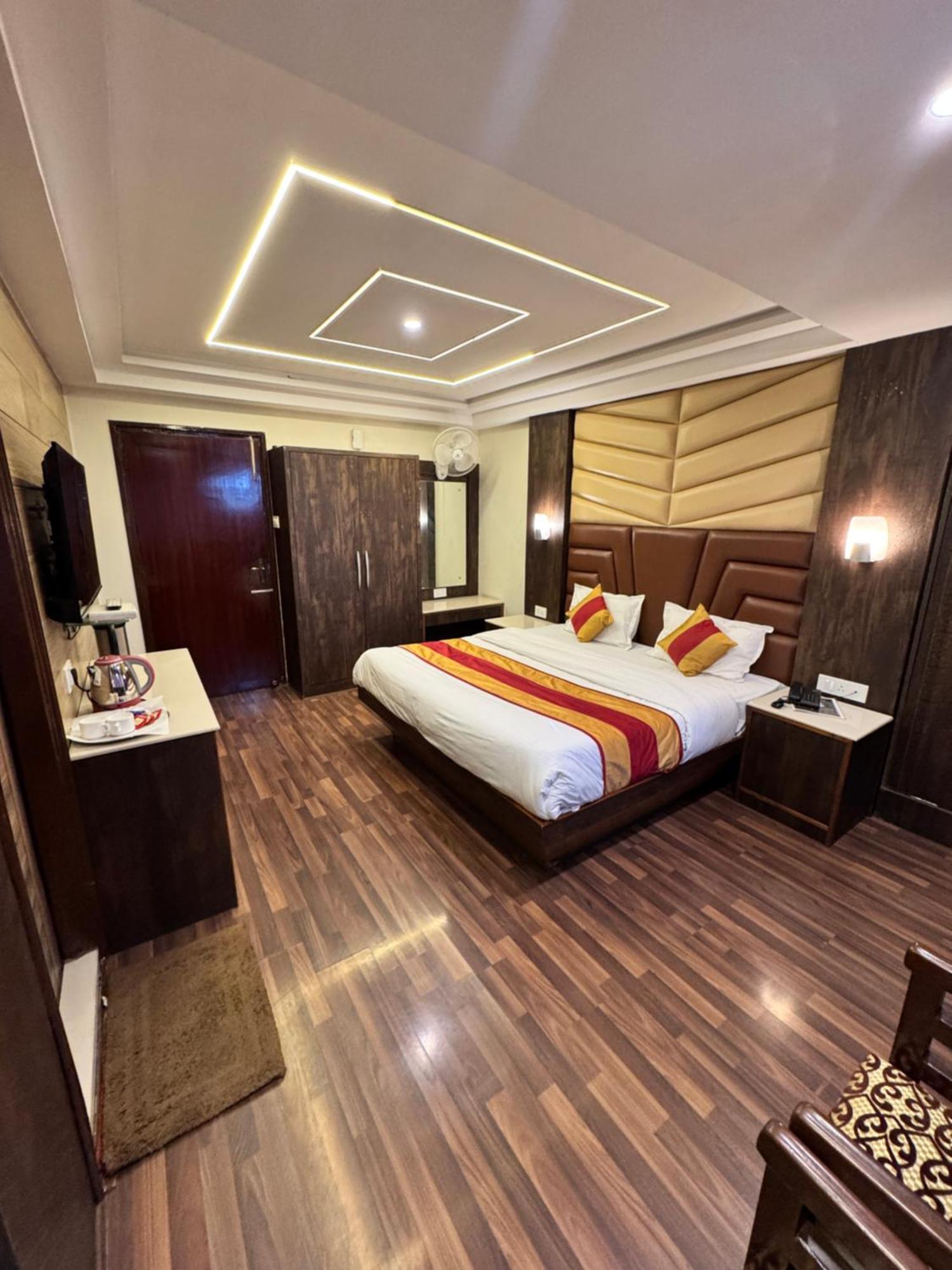 Victory Hotel And Restaurant By Gs Hospitality Shimla Eksteriør billede