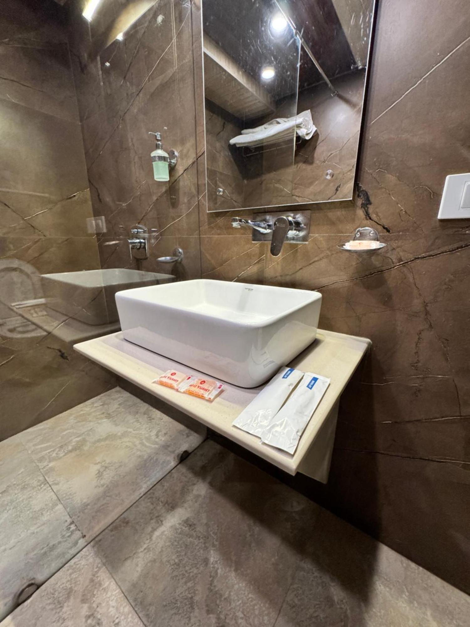 Victory Hotel And Restaurant By Gs Hospitality Shimla Eksteriør billede
