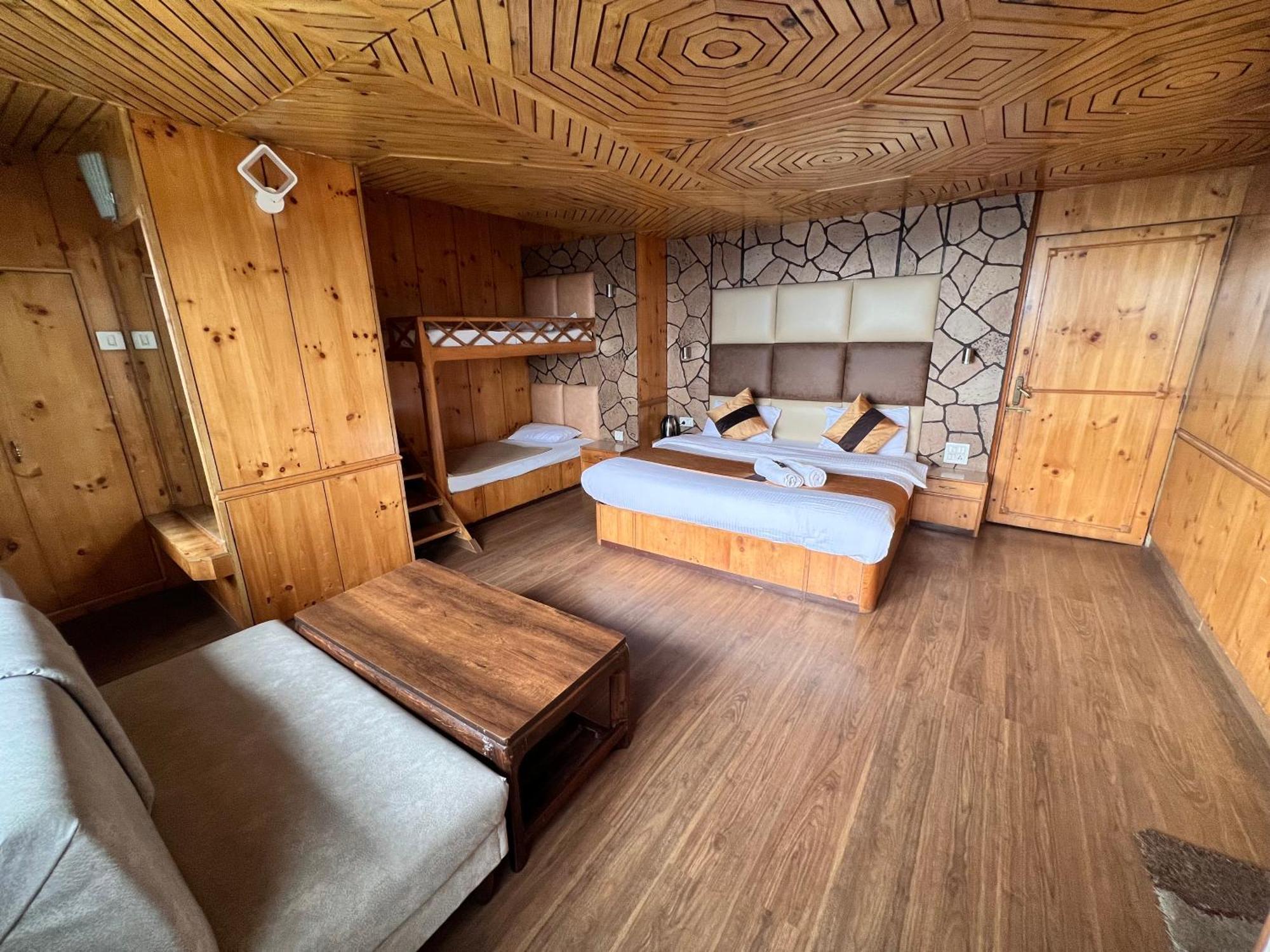 Victory Hotel And Restaurant By Gs Hospitality Shimla Eksteriør billede