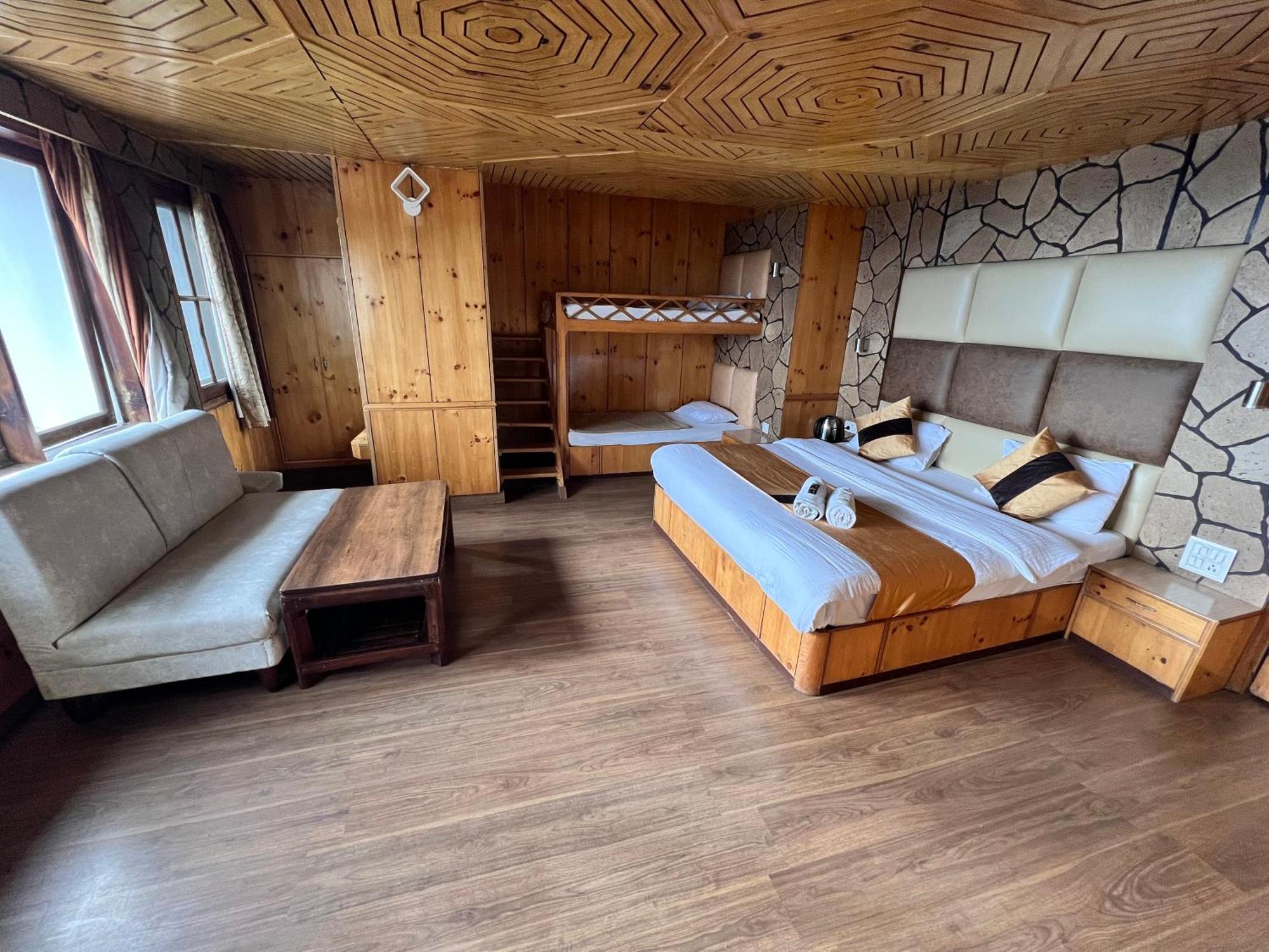 Victory Hotel And Restaurant By Gs Hospitality Shimla Eksteriør billede